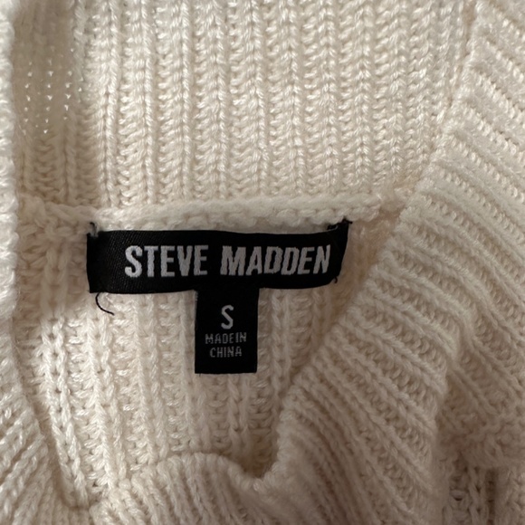 *STEVE MADDEN* Ivory Keyhole Cable Knit Long Sleeve Sweater Size Small - Picture 6 of 7